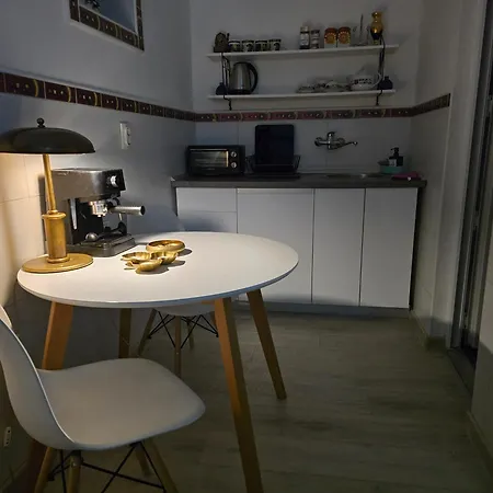 Angelina Apartmani. *