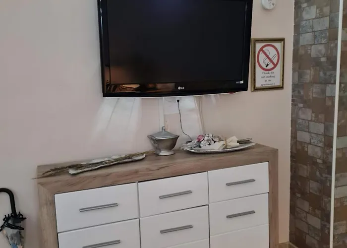 Angelina Apartmani. Apartman *